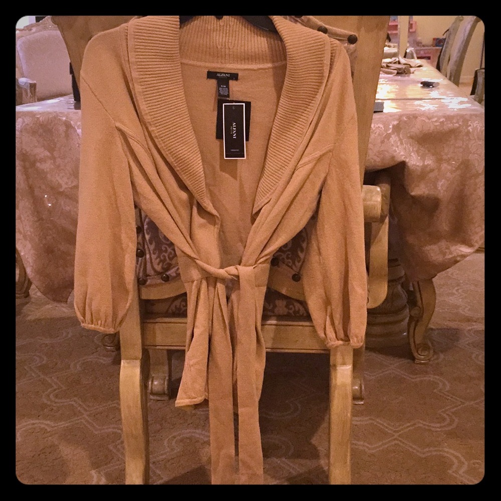 Alfani Beige sweater